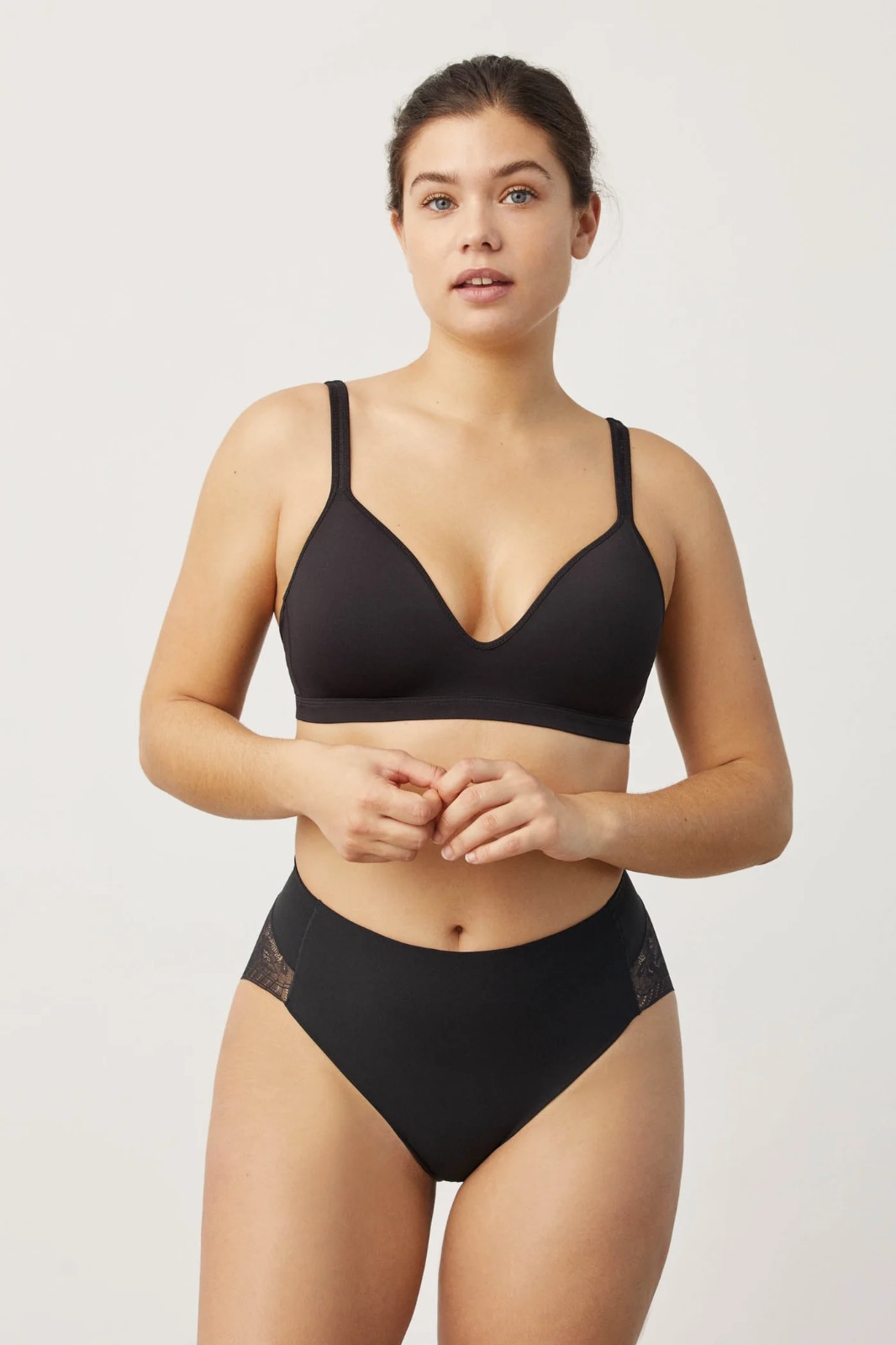 Braga reductora encaje - Imagen 2